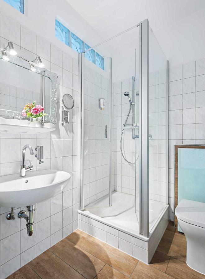 Hotel Liebl Plattling Bagian luar foto